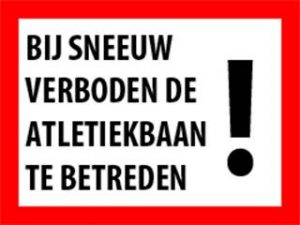 bord-voor-sneeuw-op-de-baan