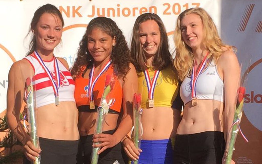 Wouke Brons op NK Junioren
