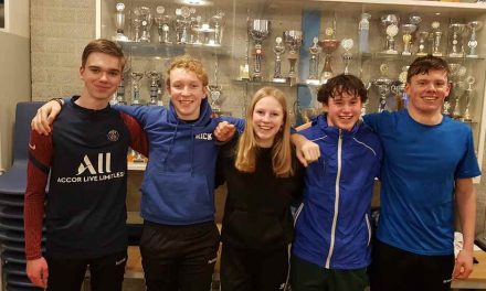 Juniorenploeg debuteert goed bij NK junioren-indoor