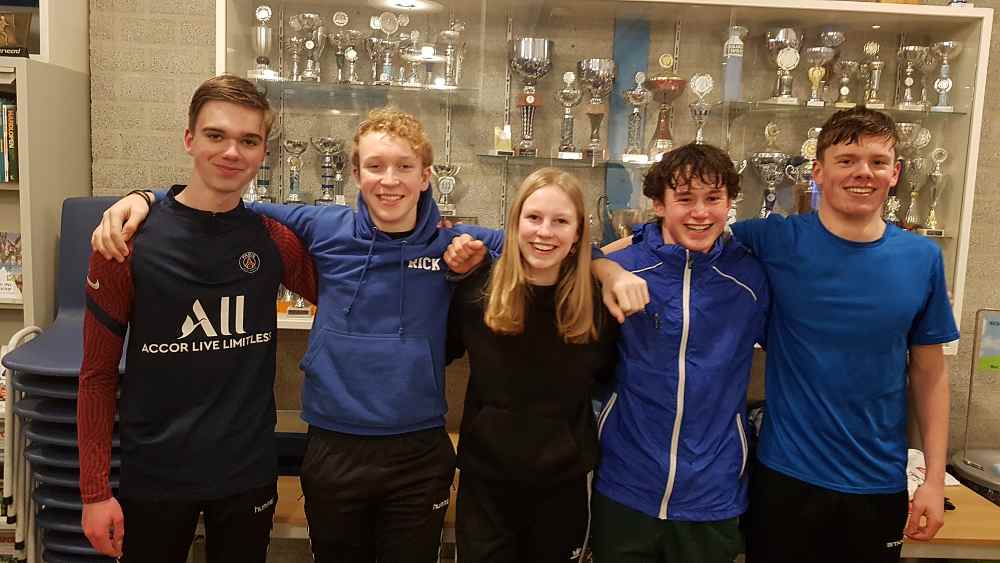 Juniorenploeg debuteert goed bij NK junioren-indoor